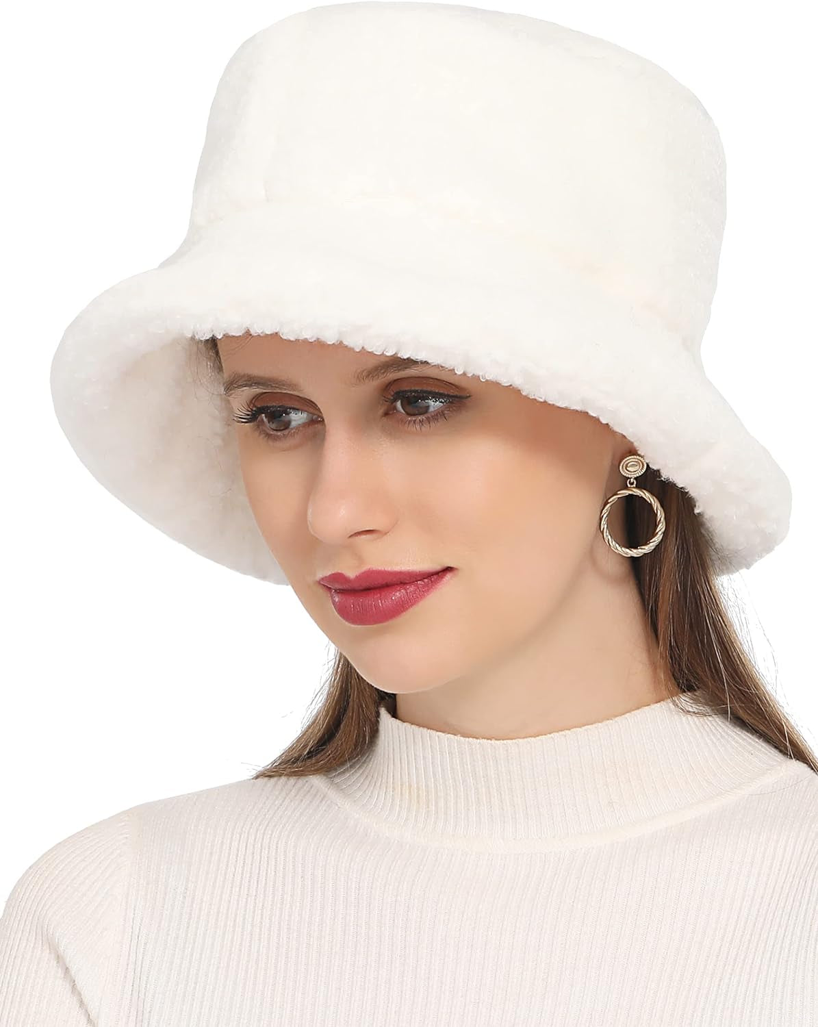 Women'S Faux Fur Bucket Hat Teddy Style Cloche Hat Winter Furry & Warm 